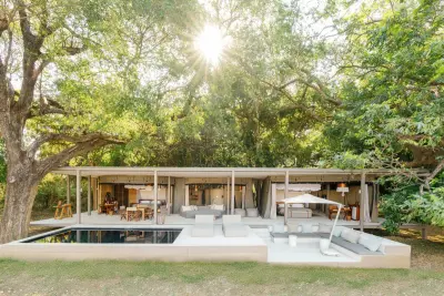 Chinzombo Lodge, South Luangwa, Zambia