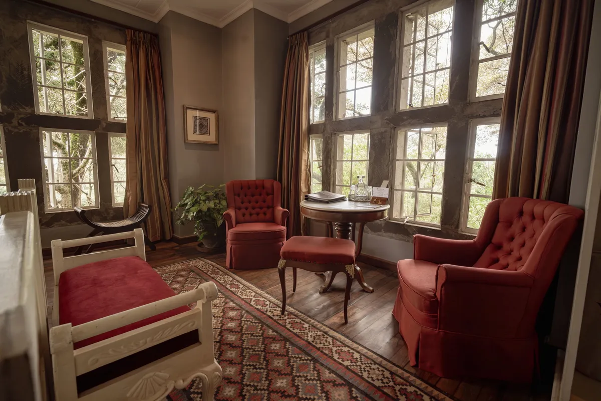 Giraffe Manor — Garden Manor — photo 28