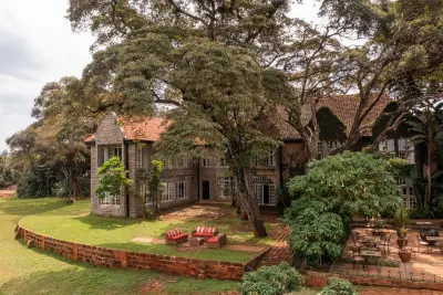 Giraffe Manor — Garden Manor, Nairobi, Kenya