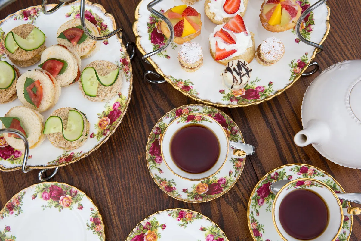 Giraffe Manor — Historic Manor — photo 99