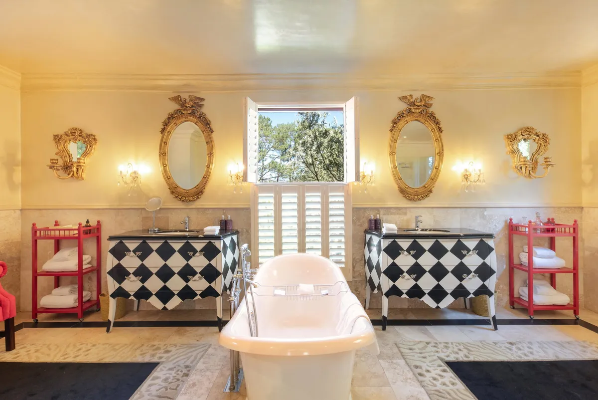 La Residence — photo 35