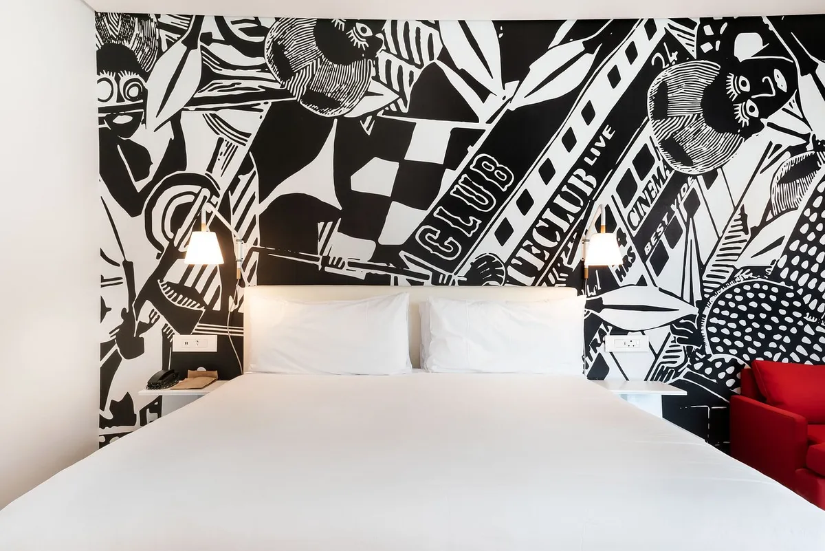 Radisson RED V&A Waterfront — photo 4