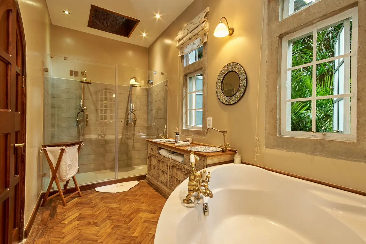 The Retreat at Giraffe Manor — photo 13