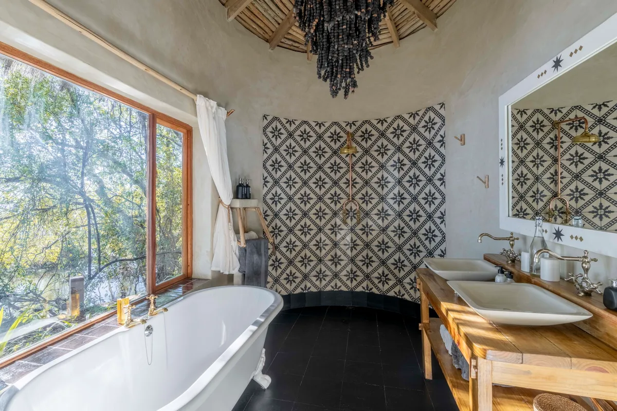 Tongabezi Lodge — photo 54