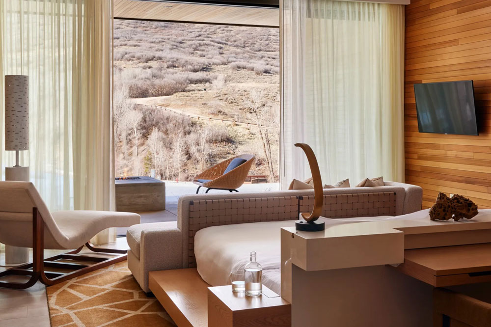 Earth suite at The Lodge at Blue Sky / Courtesy of Auberge Resorts luxury nature lodge