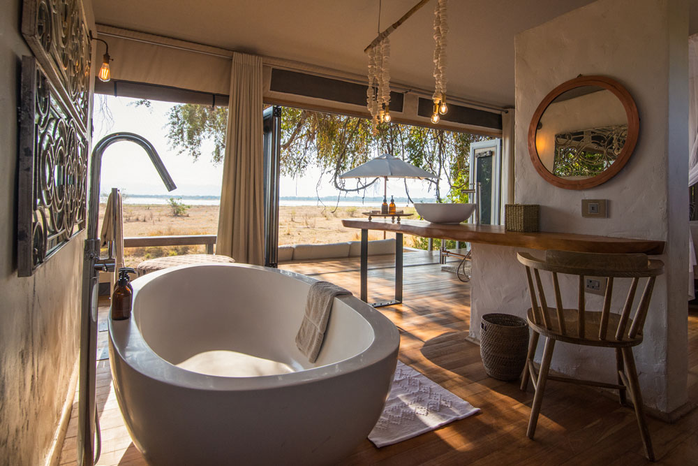 Bath at Chikwenya, Mana Pools, luxury Zimbabwe safari / Ruth and Kyle De Nobrega / Courtesy of Wilderness Safaris