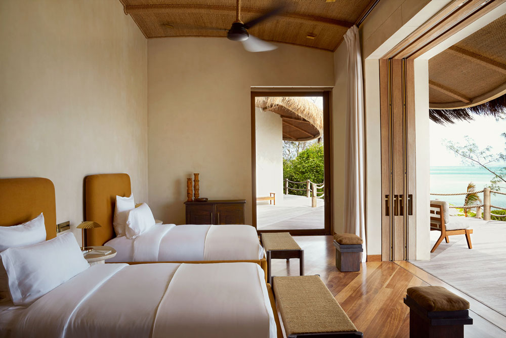 Twin bedroom at Kisawa Sanctuary, Benguerra Island / Courtesy of Kisawa Sanctuary luxury Indian Ocean beach resort