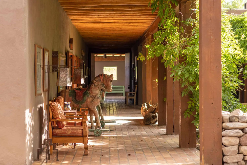 Courtyard at Cibolo Creek Ranch / Courtesy of Cibolo Creek Ranch luxury Texas ranch nature