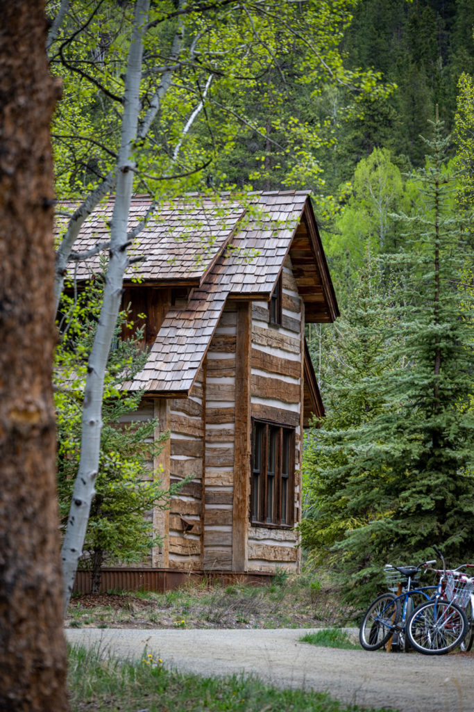 Taylor River Lodge / Courtesy of Eleven Experience luxury Colorado nature lodge