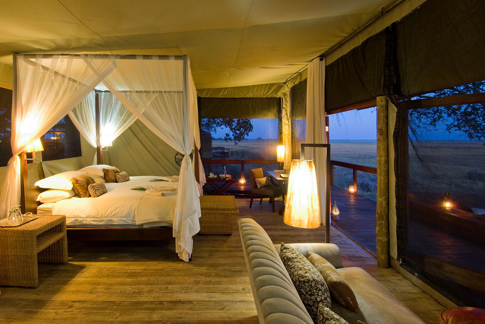 Bedroom at Shumba Camp / Dana Allen / Courtesy of Wilderness Safaris