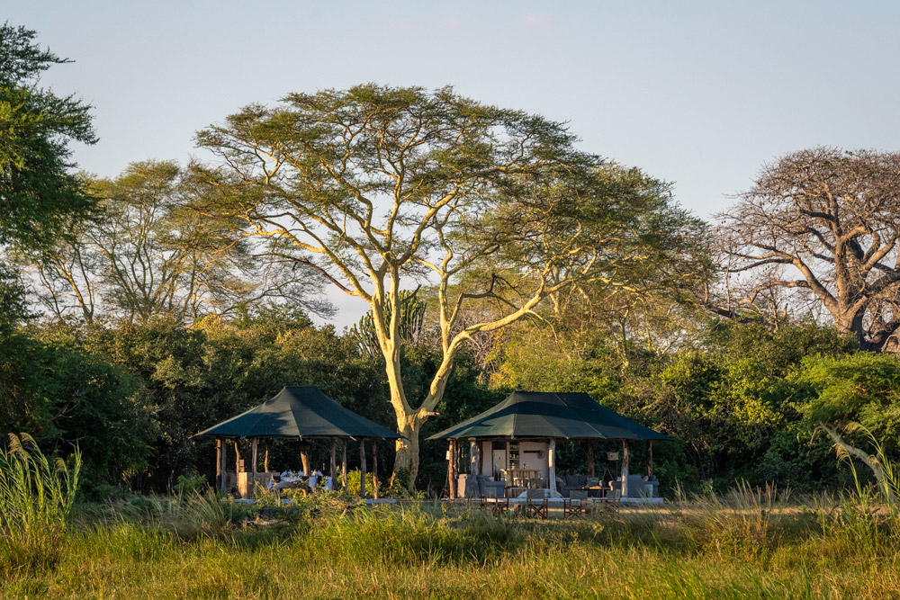 Main tent at Kuthengo Camp / Courtesy of Robin Pope Safaris