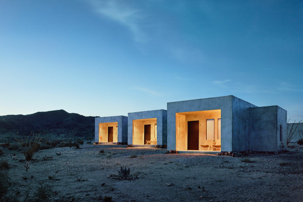 Willow House - Terlingua, Texas / Courtesy of Willow House