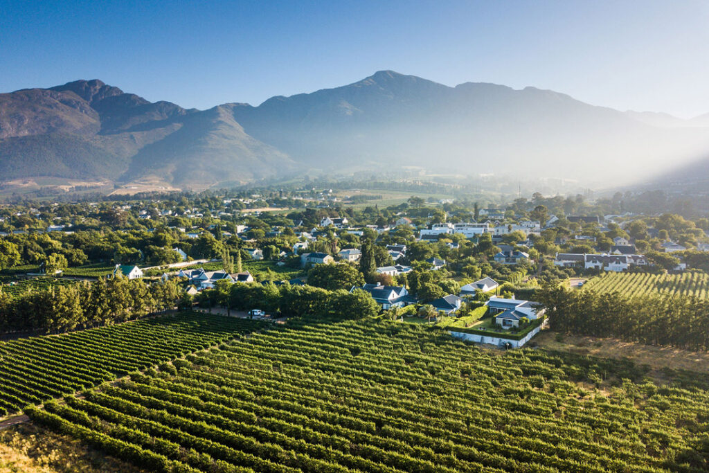 View of Franschhoek and La Cle Vineyards / Courtesy of Classic Portfolio