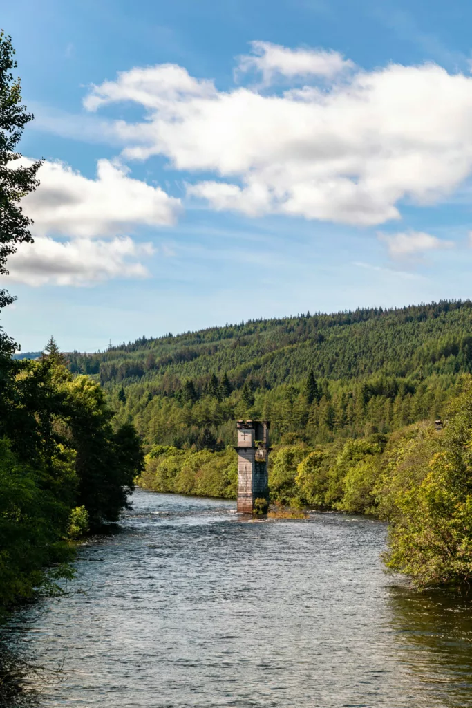 Caledonian Canal Near Fort Augustus / Francois Olwage / Unsplash